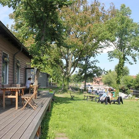 Wassersportzentrum Alte Feuerwache Brandenburg  Eksteriør bilde