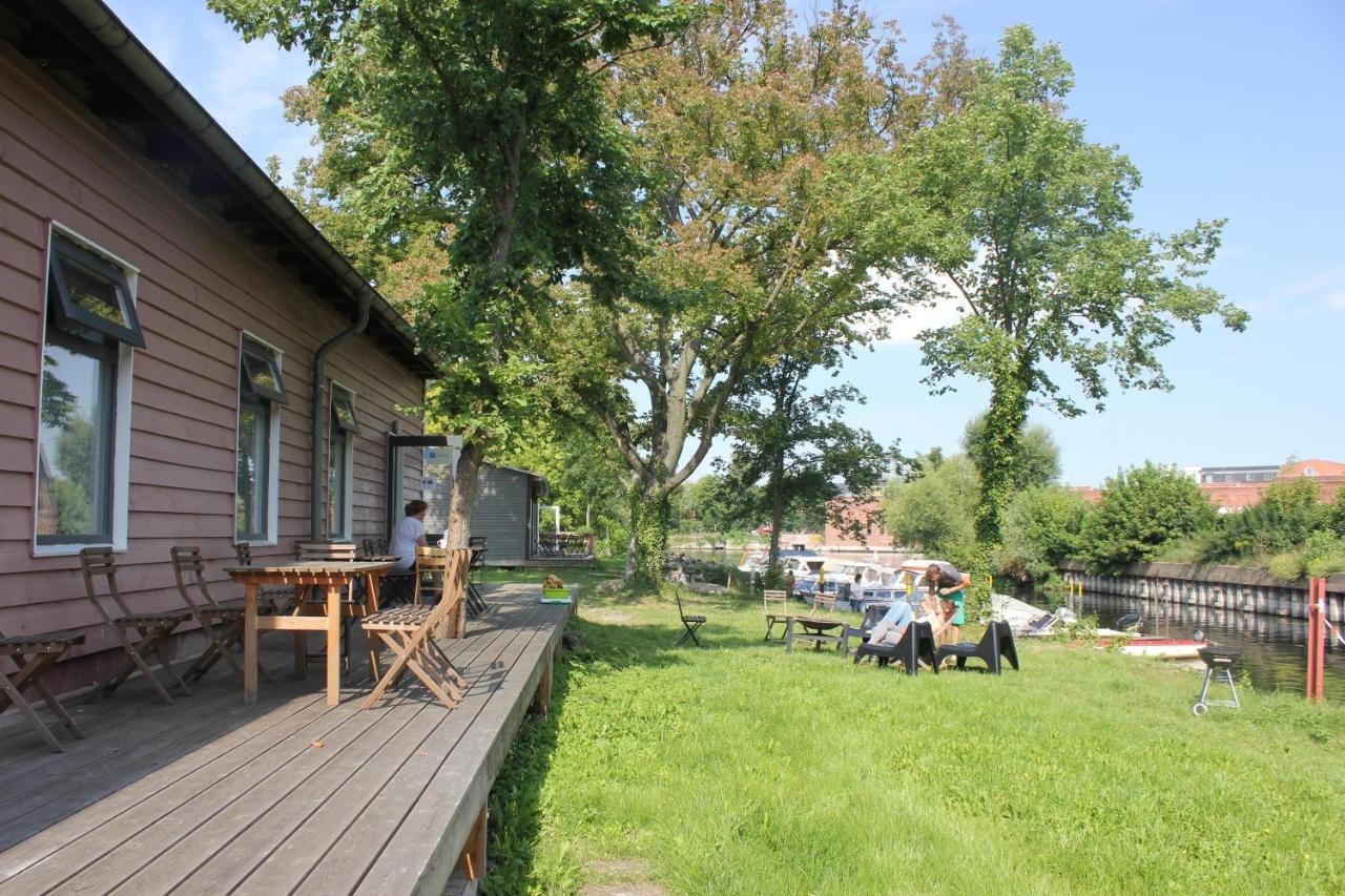Wassersportzentrum Alte Feuerwache Brandenburg  Eksteriør bilde